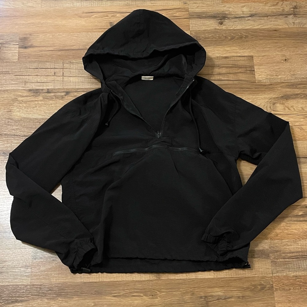 JOHN GALT (Brandy Melville) 1/4 NYLON ZIP PULLOVER